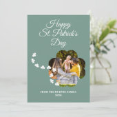 Minimalist lucky shamrock st. Patrick's Day Photo Feestdagenkaart (Staand voorkant)