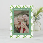 Minimalist lucky shamrock st. Patrick's Day Photo Feestdagenkaart (Staand voorkant)