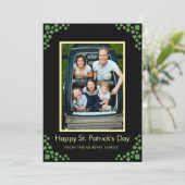 Minimalist lucky shamrock st. Patrick's Day Photo Feestdagenkaart (Staand voorkant)