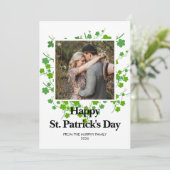 Minimalist lucky shamrock st. Patrick's Day Photo Feestdagenkaart (Staand voorkant)