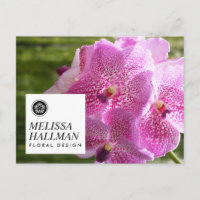 Minimalist Luxe Floral Logo met Roze Orchideeën