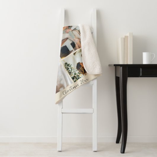 Minimalist Merry Christmas Script 5 Photo Collage Sherpa Deken (In situ)