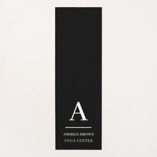 Minimalist Modern Black White Monogram Style Yogamat (Voorkant)