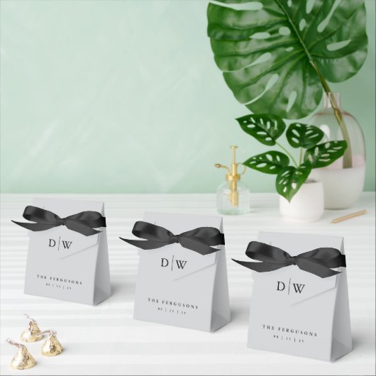 Minimalist Monogram Wedding  Bedankdoosjes (Meervoudige)