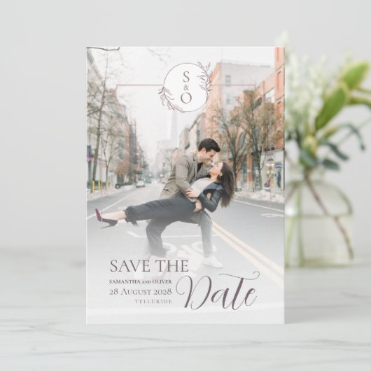 Minimalist Monogram Wedding Save the Date Card (Staand voorkant)
