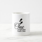 Minimalist Motivational Mug – One Small Step Each  Koffiemok (Center)