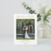 Minimalist Newlywed Photo Marriott & Bright Feestdagenkaart (Staand voorkant)