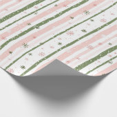 Minimalist Pink and Green Snowflakes Pattern  Cadeaupapier (Hoek)