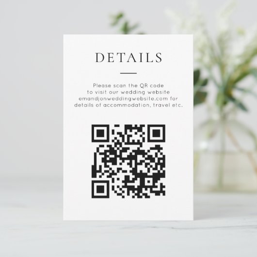 Minimalist QR Code Black White Wedding Details Informatiekaartje (Staand voorkant)