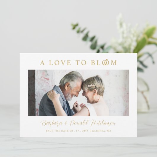 Minimalist Romantic Wedding Anniversary in Gold Save The Date (Staand voorkant)