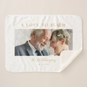 Minimalist Romantic Wedding Anniversary in Gold Sherpa Deken (Voorkant (horizontaal))