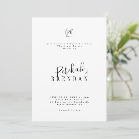 Minimalist Script Floral Monogram Rehearsal Dinner Kaart (Staand voorkant)