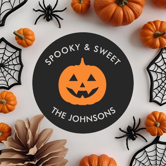 Minimalist Spooky Vibes – Personalized Halloween  Ronde Sticker