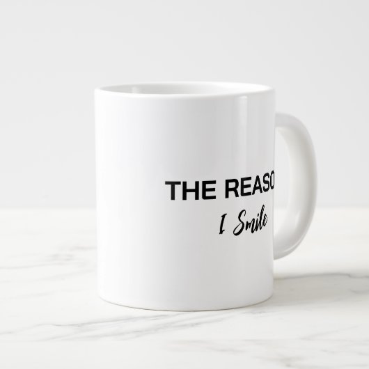 Minimalist "The Reason I Smile" Script Mug Grote Koffiekop (Voorkant rechts)
