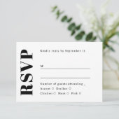 Minimalist Wedding. Black & White Clean Typography RSVP Kaartje (Staand voorkant)
