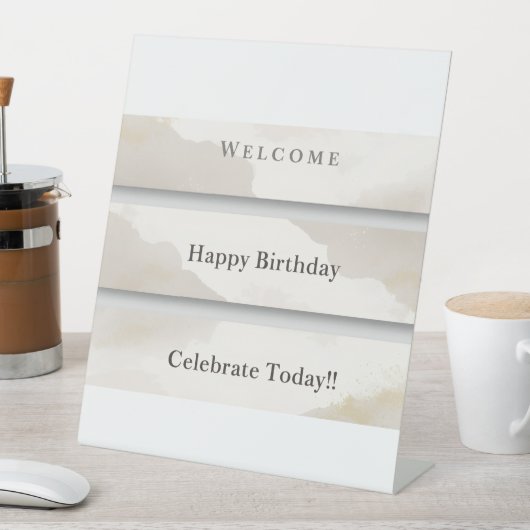 Minimalist Welcome & Celebration Banner | Modern Reclamebord Met Voetstuk (Insitu)