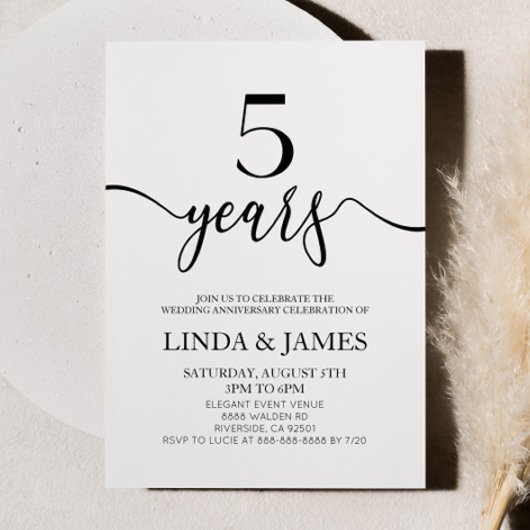Minimalist White Black 5th Wedding Anniversary Kaart