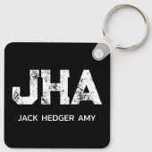 MINIMALIST WHITE THREE LETTER MONOGRAM NAME BLACK SLEUTELHANGER (Achterkant)