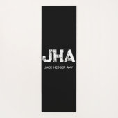 MINIMALIST WHITE THREE LETTER MONOGRAM NAME BLACK YOGAMAT (Achterkant)