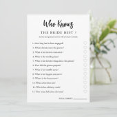 Minimalist Wie kent het paar Vrijgezellenfeest Kaa Save The Date (Staand voorkant)