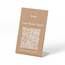 Minimalistisch aangepast bedrijfslogo en QR-code