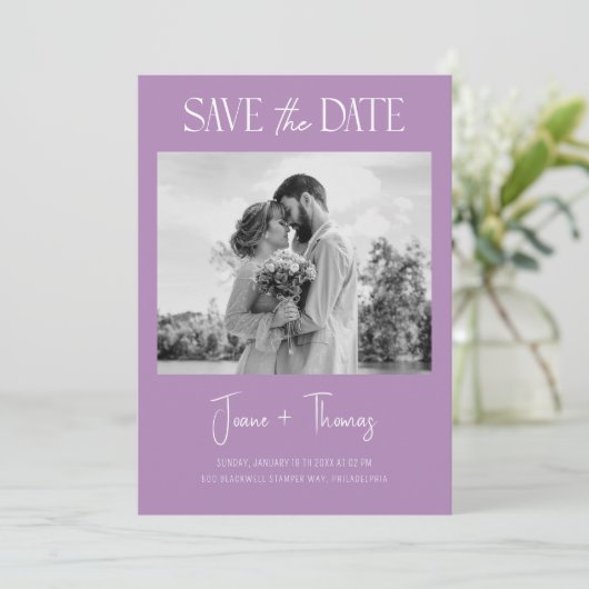 Minimalistisch Afrikaans Violet Save the Date Wedd Kaart (Staand voorkant)