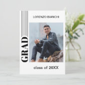 Minimalistisch Afstuderen met zwarte en witte comp Aankondiging (Staand voorkant)