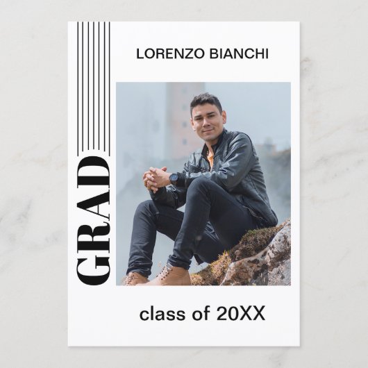 Minimalistisch Afstuderen met zwarte en witte comp Aankondiging (Voorkant)