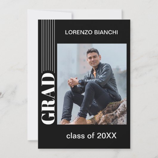 Minimalistisch Afstuderen met zwarte en witte comp Aankondiging (Voorkant)