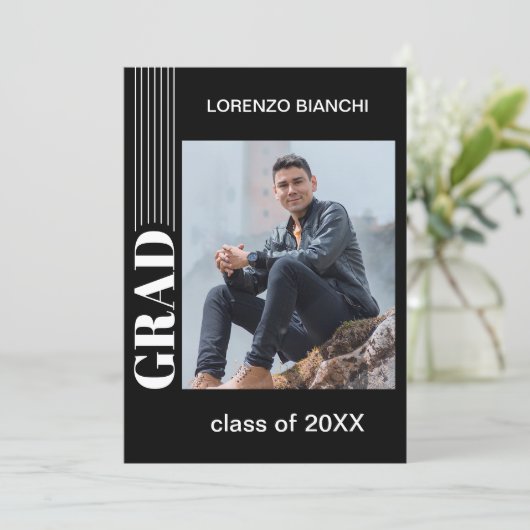 Minimalistisch Afstuderen met zwarte en witte comp Aankondiging (Staand voorkant)