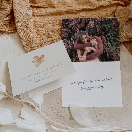 Minimalistisch Autumn Leaf Inside Foto Bedankkaart