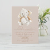 Minimalistisch Baby olifant bruin Baby shower Kaart (Staand voorkant)