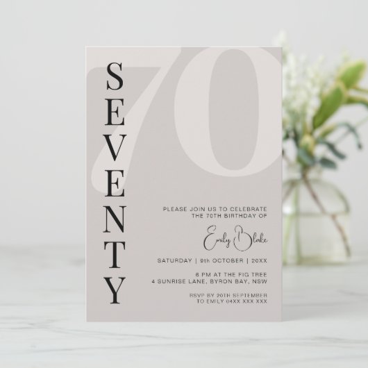 Minimalistisch Beige 70ste verjaardagsfeestje Kaart (Staand voorkant)
