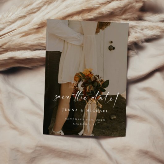 Minimalistisch Beige Script QR Code Fotobruiloft Save The Date