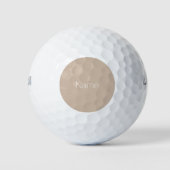 Minimalistisch beige-tan-monogram voor de douanena golfballen (Voorkant)