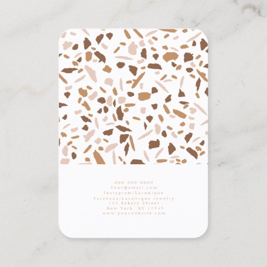 Minimalistisch beige terrazzomozaïekjuwelenscherm visitekaartje (Achterkant)