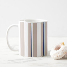 Minimalistisch beige, wit en blauw gestreept koffiemok