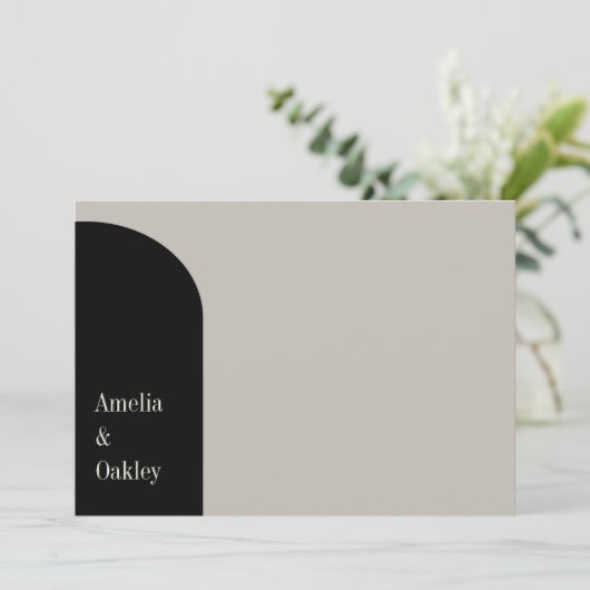 Minimalistisch Beige Zwart Elegante Boog Moderne B Bedankkaart (Staand voorkant)