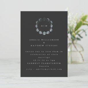 Minimalistisch Celestial Moon Black Monogram Wedde Kaart