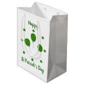 Minimalistisch Cute Happy St Patrick's Day Medium Cadeauzakje (Achterkant Gekanteld)