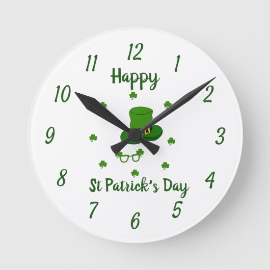 Minimalistisch Cute Happy St Patrick's Day Ronde Klok (Voorkant)