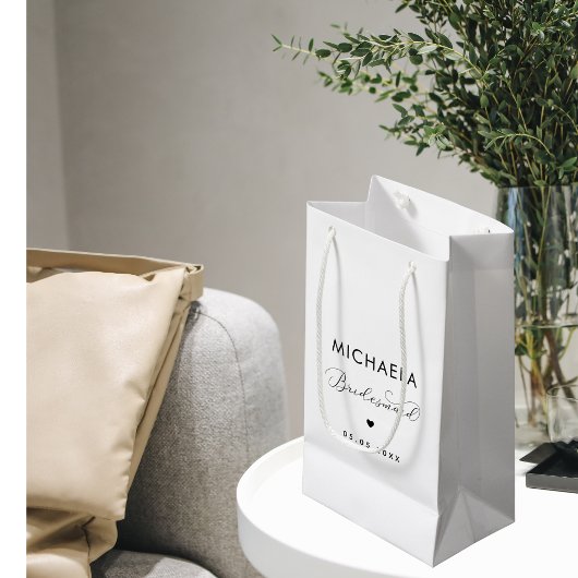 Minimalistisch delicaat script en bruidsmeisje van klein cadeauzakje