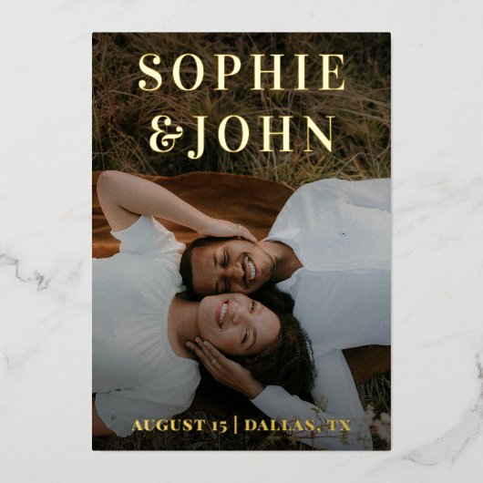 Minimalistisch donker vervaagd foto monogram save folie uitnodiging (Voorkant)