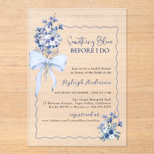 Minimalistisch Dusty Blue Flowers Vrijgezellenfees Acryl Uitnodigingen (Voorkant)