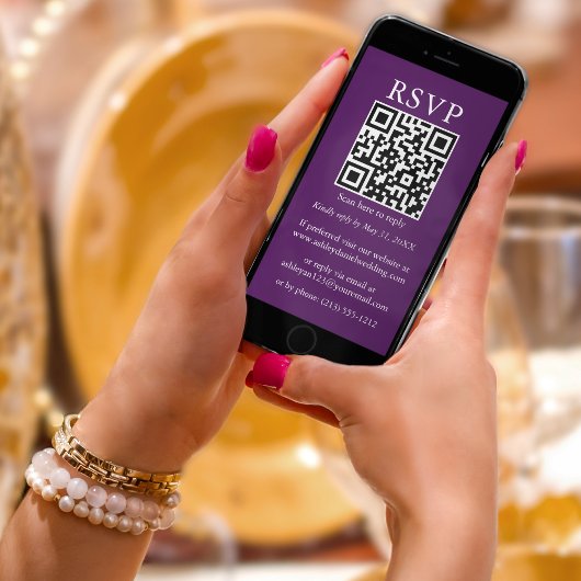 Minimalistisch eenvoudig huwelijk QR RSVP Paars Kaart