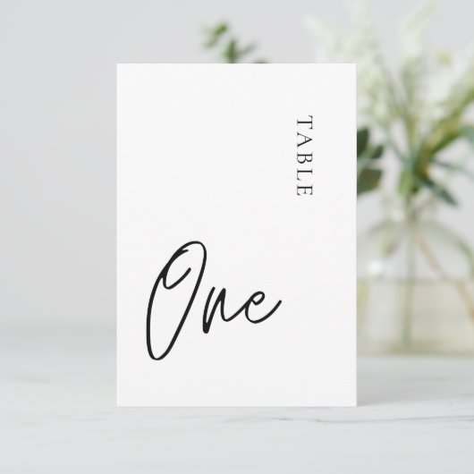 Minimalistisch Eenvoudig Tabel Een Tabelnummer Kaart (Staand voorkant)