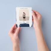 Minimalistisch eenvoudig vlakke laag met minimale  flyer (Hand)