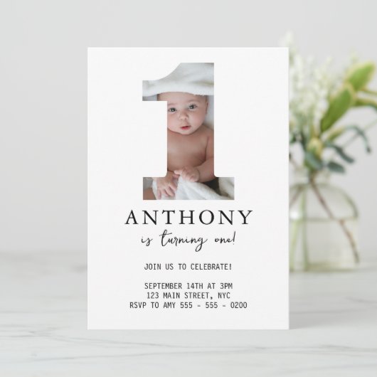 Minimalistisch eerste uitnodiging op zaterdag Mode (Staand voorkant)