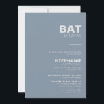 Minimalistisch elegant formaal blauw bat Mitzvah Kaart<br><div class="desc">Deze minimalistische elegante formele blauwe vleermuis mitzvah-uitnodiging is perfect voor een eenvoudige religieuze feestdag. Het ontwerp kenmerkt een mooie doopvont in een blauwe achtergrond om uw gebeurtenis te belichamen.</div>