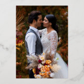 Minimalistisch Elegant Goud Moderne Foto Huwelijk Folie Uitnodiging (Achterkant)